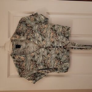 Disney Peter Pan Cropped Shirt